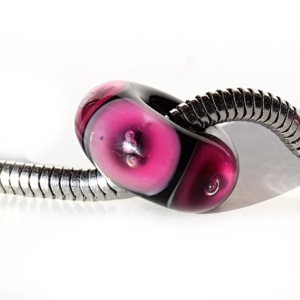 Studánky pink - vinutá perle s velkým průvlekem