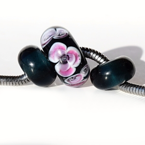 Kateřina -  vinutá perle s velkým průvlekem pro náramky