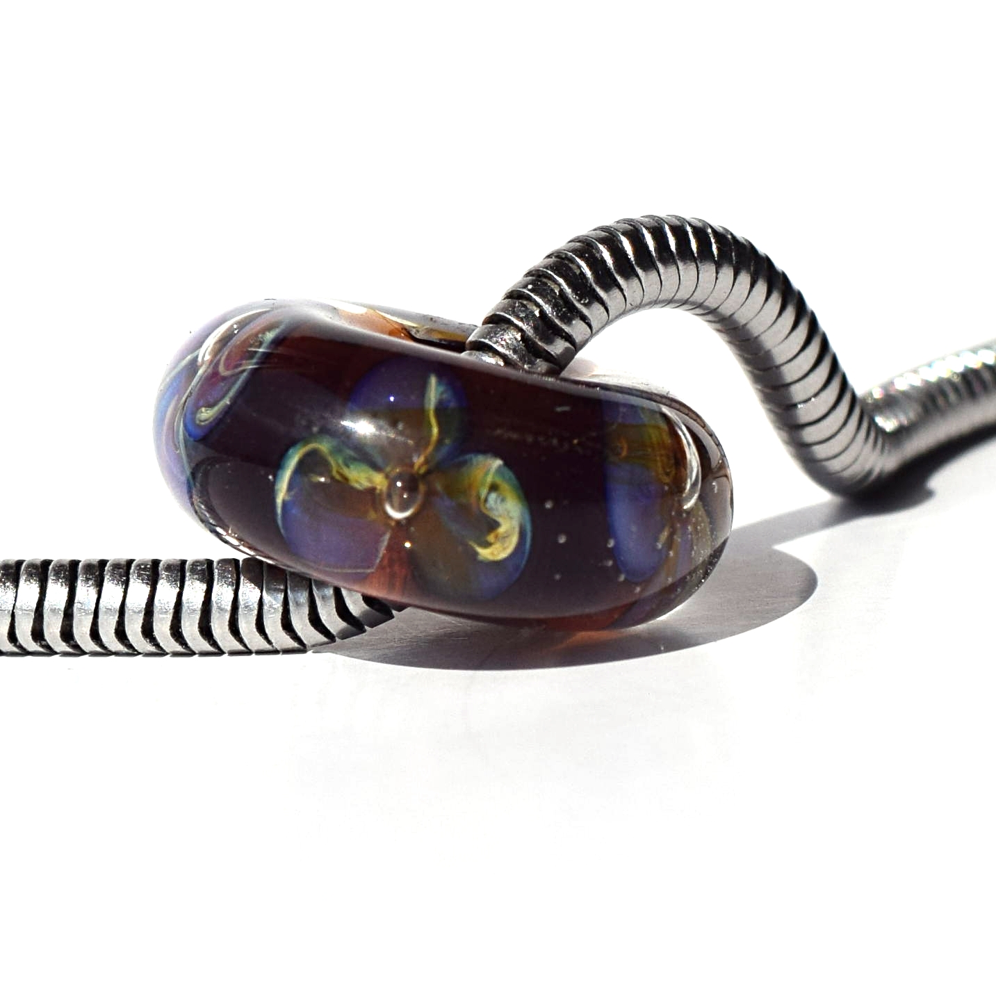 Afrodita - vinutá perle s velkým průvlekem - Obrázek 3