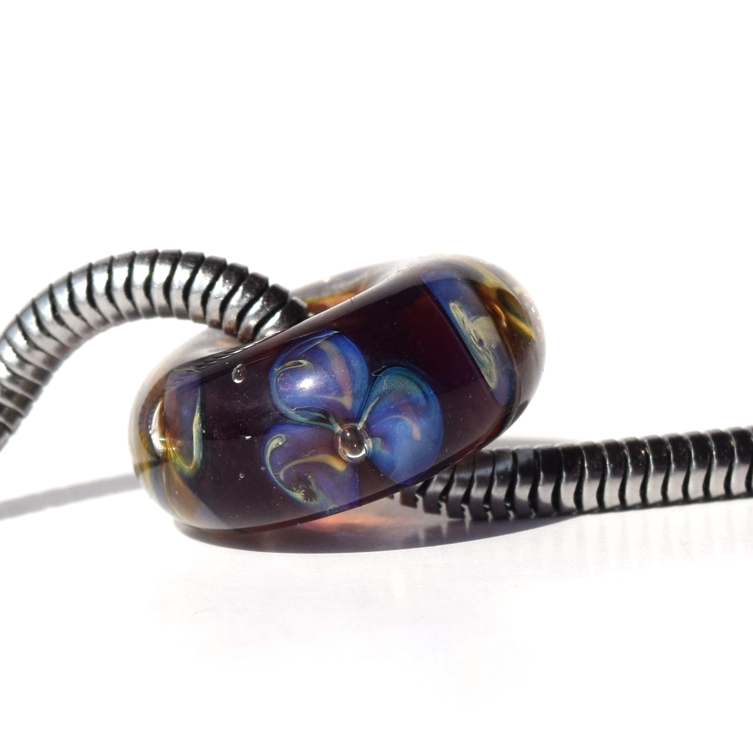 Afrodita - vinutá perle s velkým průvlekem - Obrázek 4