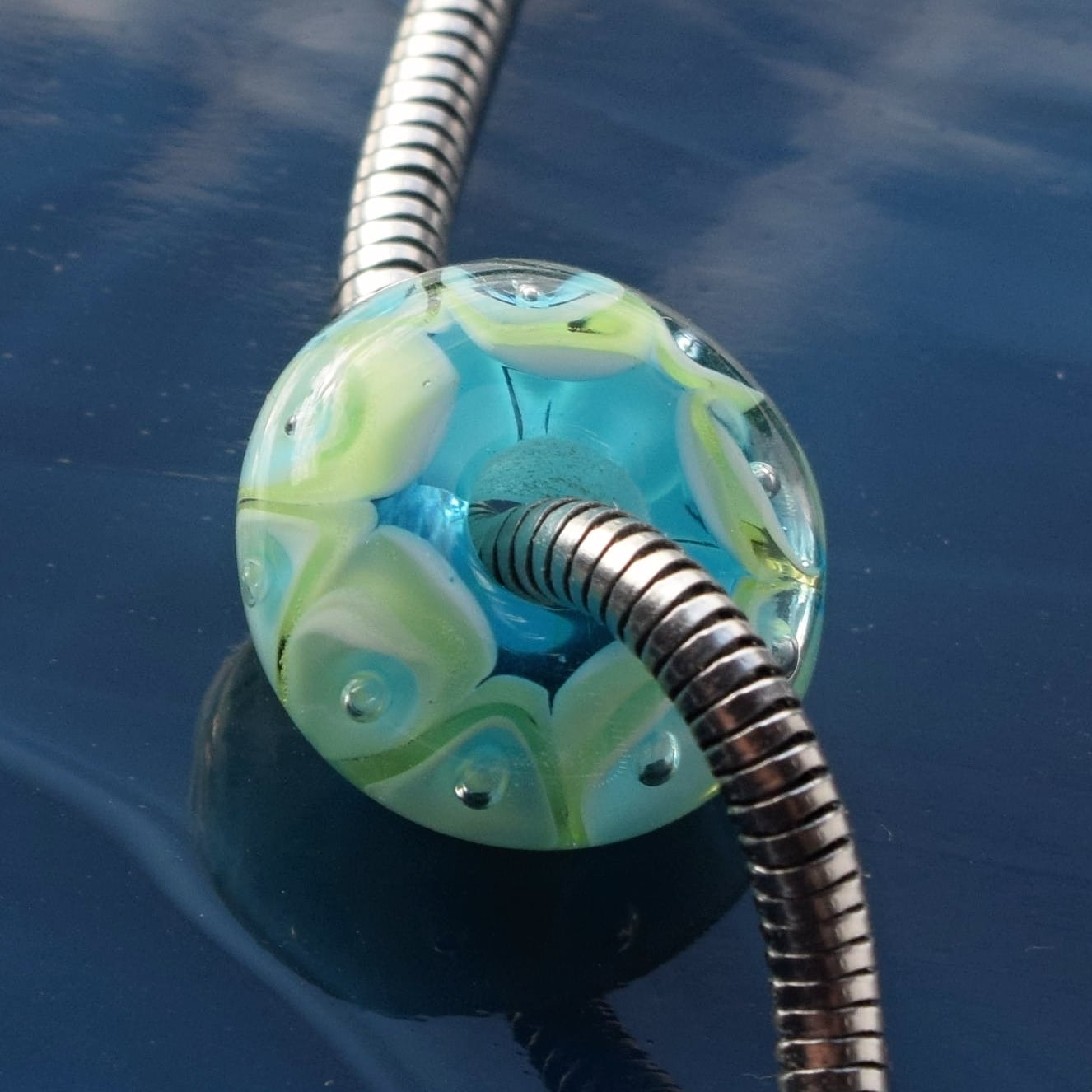 Ariel - vinutá perle s velkým průvlekem pro náramky BHB - handmade lampwork beads Aqua big hole beads
