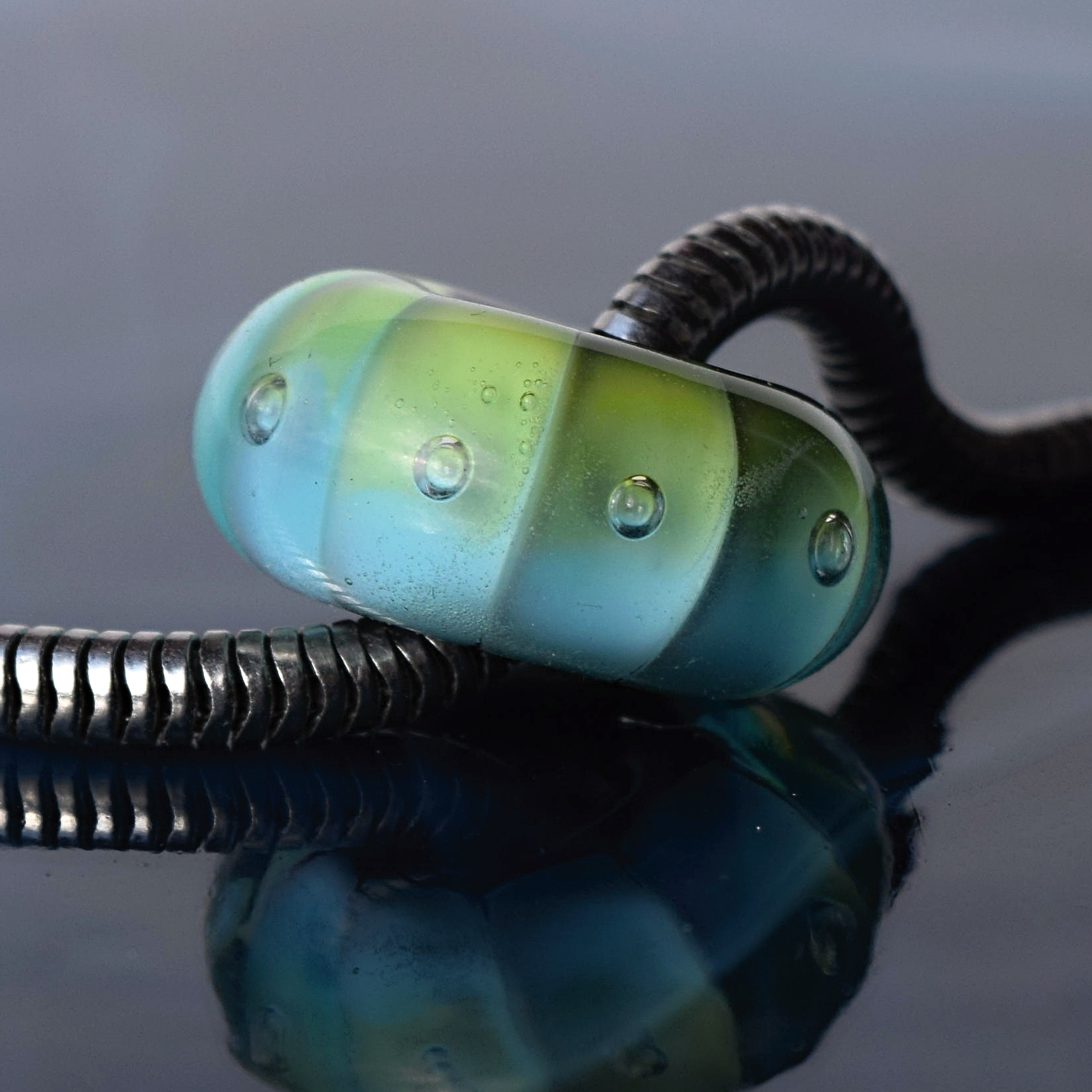 Aqua - vinutá perle s velkým průvlekem pro náramky BHB - handmade lampwork beads Aqua big hole beads